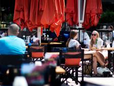 Haagse terrassen mogen bij warm weer uur langer open blijven