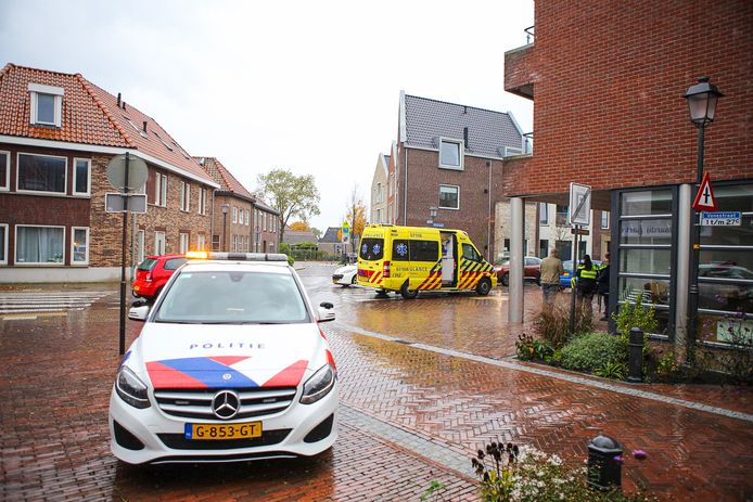 De kruising van de Venestraat met de Callenbachstraat in Nijkerk.