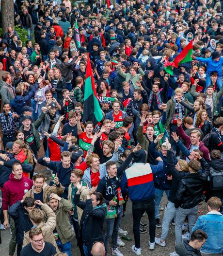 Rellende NEC-supporter die wat boomstronken op de weg legde, krijgt 100 uur werkstraf
