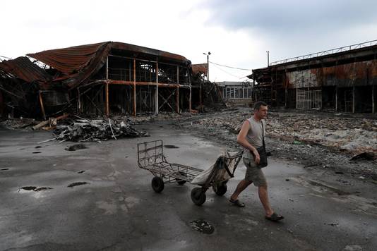 De Barabashovo-markt in Charkiv werd volledig verwoest.