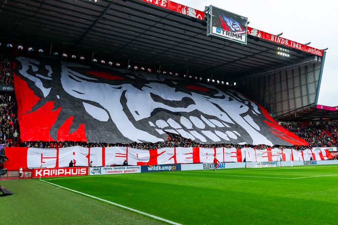 Kan Fc Twente Het Nu Ook Tegen De Koploper? 'Ze Weten Bij Psv Wat Er Komen  Gaat In Enschede' | Enschede | Gelderlander.Nl