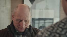 Jan heeft spijt van de verkoop van het beeldje