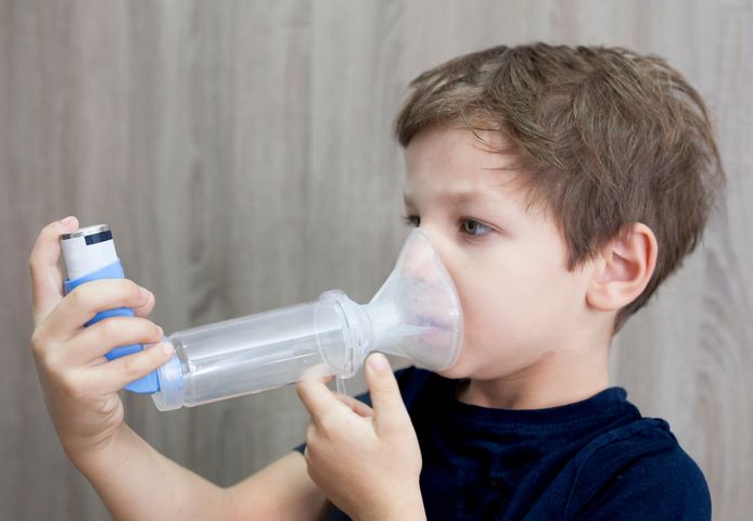 Tienduizenden kinderen hebben mogelijk astmasymptomen door koken op gas ...