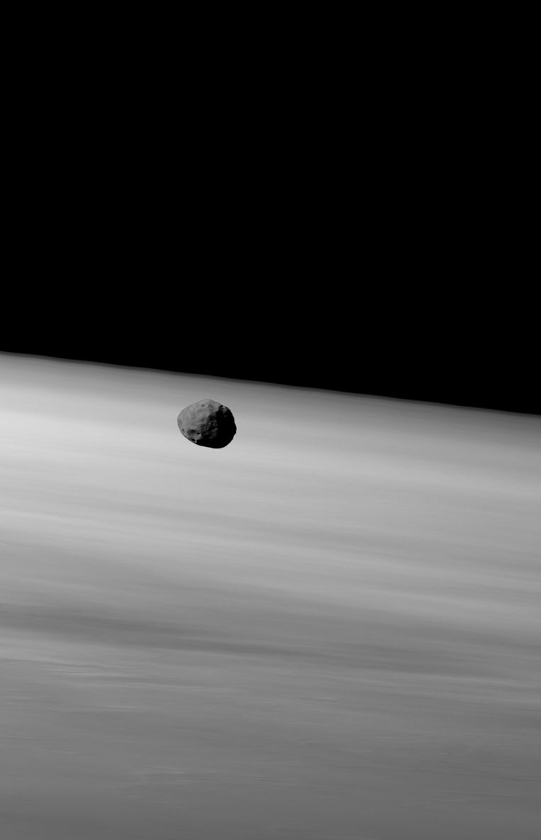 Het kleine Marsmaantje Phobos. Beeld ESA
