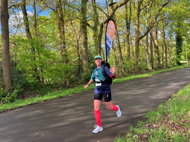 Enschedese Claudia liep vier marathons in één maand: 'Train nu voor een ultrarun van 112 kilometer'