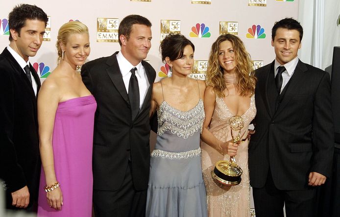 Cast van 'Friends' in 2002 met Jennifer Aniston tweede van rechts.