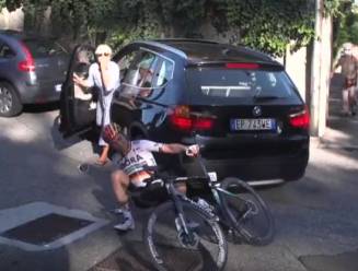 Vrouw die Schachmann omver reed in Lombardije krijgt boete van... 129 euro