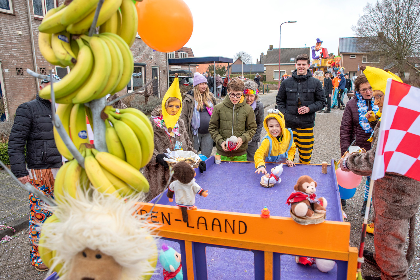 De Western Experience trekt veel bekijks in Aopelaand | Foto ...