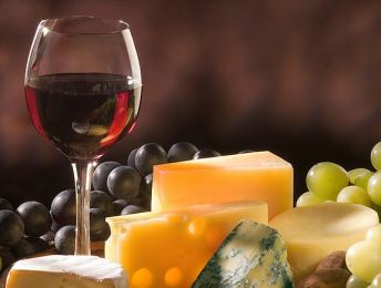 Wijngilde Martivinum viert 25ste verjaardag met kaas- en wijnavond