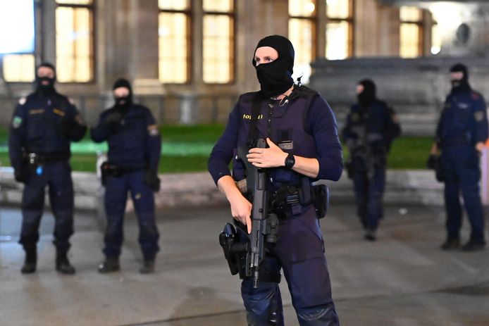 The police have closed Vienna's historic city center.