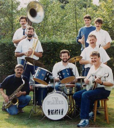 Een lach, maar ook veel tranen bij veertigjarig bestaan T’n Blakke Jazzy Band