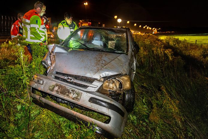 Ongeluk met twee auto's op A58 Molenschot.