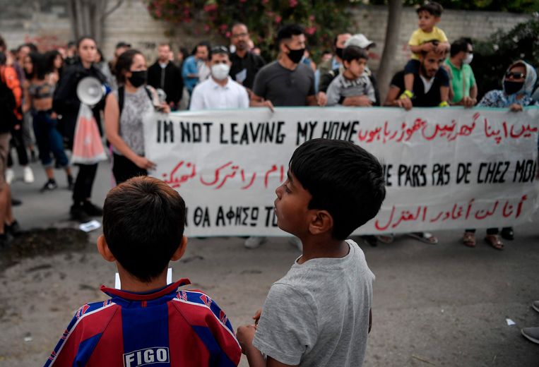 Kinderen tijdens een demonstratie in Athene deze maand.  Beeld AFP