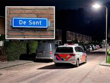 Diep in de nacht wordt 94-jarige vrouw uit Emmeloord in bed ruw beroofd van dierbare ring: ‘Ontiege­lijk laf’
