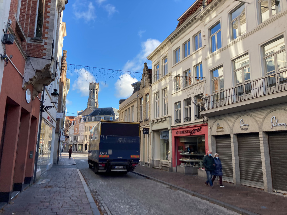 Maak kennis met de nieuwe Brugse kerstverlichting Foto hln.be