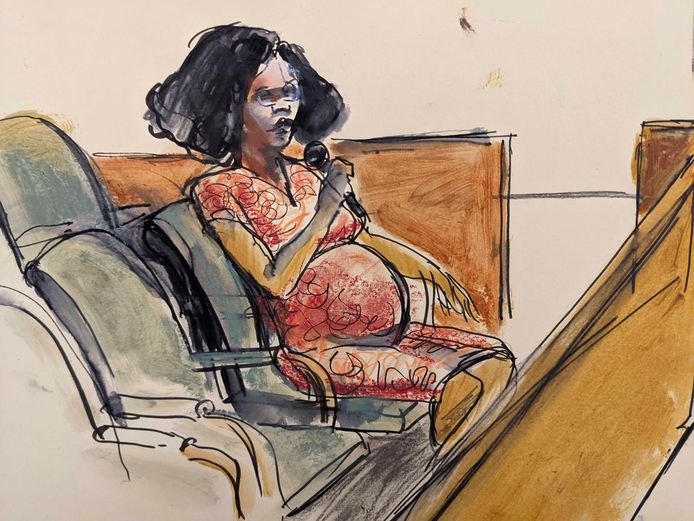 Jerhonda Pace, een van de vrouwen die misbruikt zou zijn door Kelly, in de rechtbank gisteren.