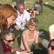 Rock Werchter 2012: Maar wat gebeurt daar toch in de Humo-stand? (filmpje)