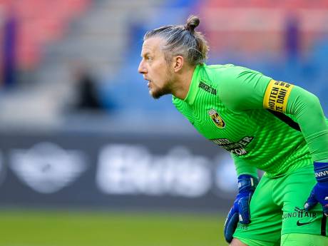 Vitesse-keeper Pasveer tekent voor twee seizoenen bij Ajax