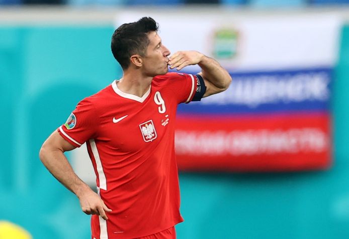 Robert Lewandowksi is het volledig eens met het besluit.