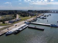 ‘Gifschepen’ mogen spoedig lossen in Kampen, al weten schippers nog van niks