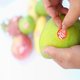 Stickertje houdt uw appel of mango twee weken langer vers