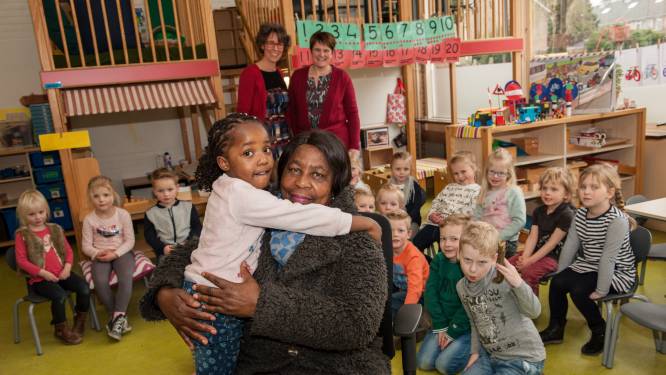 'Wat moet Deedee (4) moederziel alleen in Liberia?'