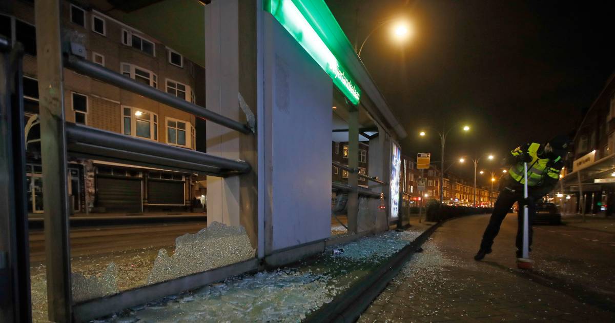 Verbijstering na nieuwe avond vol rellen: 'Dit zijn ...