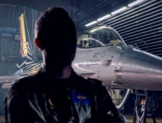 F-16-piloten spreken voor het eerst: “Bij mijn eerste bom dacht ik vooral aan het beschermen van de andere jongens op de grond”
