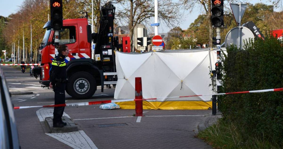 Fietser verongelukt bij ongeval met vrachtwagen in Middelburg.