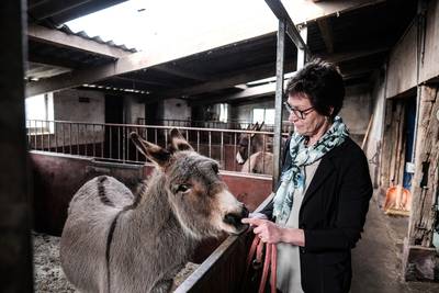 Winterswijkse Jeanet keurt B&B's bij tv-programma ‘Bed & Breakfast’: ‘Je wilt dan iets zeggen waar ze wat mee kunnen’