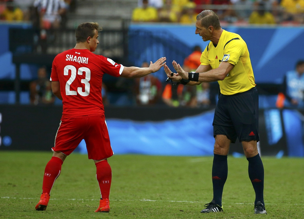 Arbiter Nestor Pitana. Beeld reuters