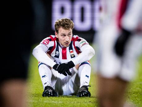 Willem II-trainer Robbemond moet tegen Jong FC Utrecht flink sleutelen aan zijn defensie