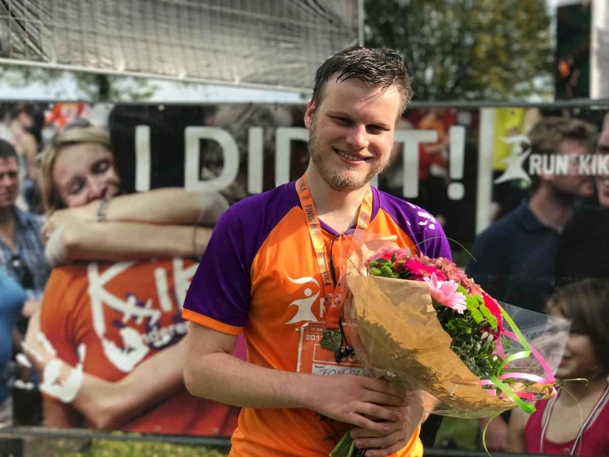 Over mijn lijkdeelnemer Tom Ik ben gelukkig, maar op mijn hoede Foto destentor.nl