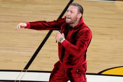 Conor McGregor beschuldigd van grensoverschrijdend gedrag, MMA’er ontkent de feiten