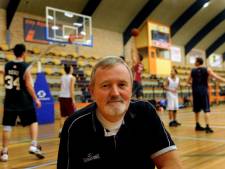 Basketballers River Trotters gaan door na herseninfarct coach: ‘Zijn wegvallen is enorm gemis’
