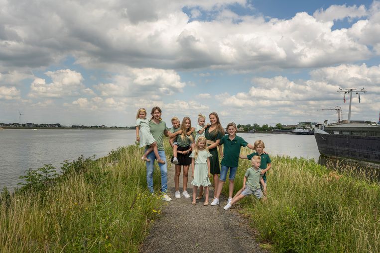 Goed nieuws voor de familie Zeldenrust uit ‘Een huis vol’ Beeld  Stijn Ghijsen/KRO-NCRV 