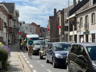Groen voert actie voor (veiligere) fietspaden in Hoogstraat en Rammelstraat: “Mensen zijn bang en kiezen net daardoor voor de auto”