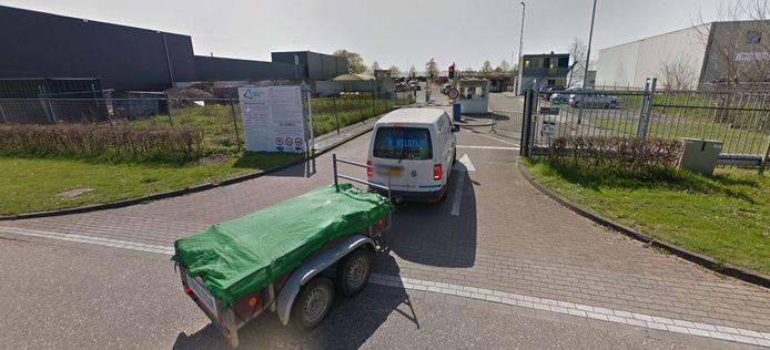 De milieustraat in Giessen (is deze zomer ook op woensdagavond open.