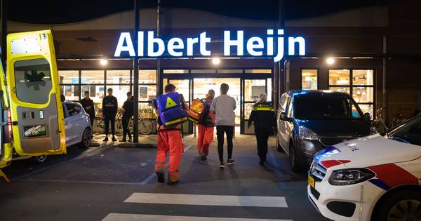 Traumahelikopter geland in Soest na ongeluk in filiaal Albert Heijn.