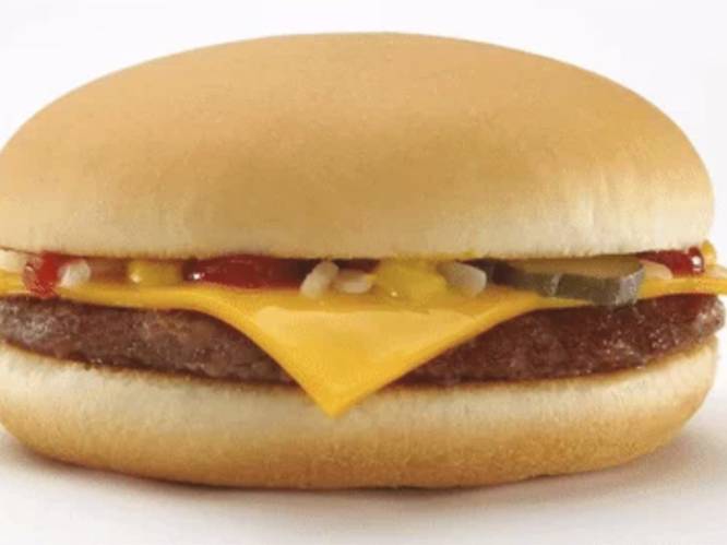 McDonald’s publiceert per ongeluk onbewerkte foto’s van hamburgers: check hier de verschillen