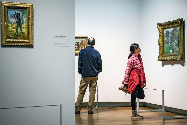 Bezoekers in het Van Gogh Museum in Amsterdam. Beeld Guus Dubbelman / de Volkskrant