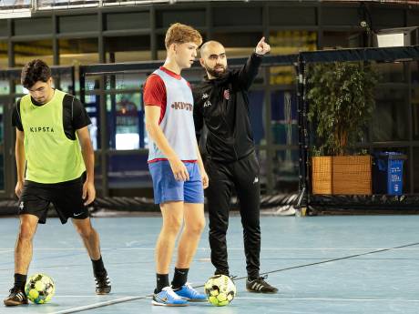 Overleven is het doel voor gepromoveerde zaalvoetballers van ZVV Eindhoven