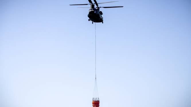 Defensie houdt spectaculaire oefening boven de Maas