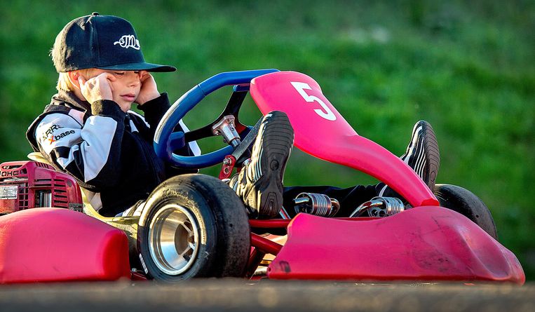 Max Verstappentje spelen de kartbaan Lelystad | Volkskrant