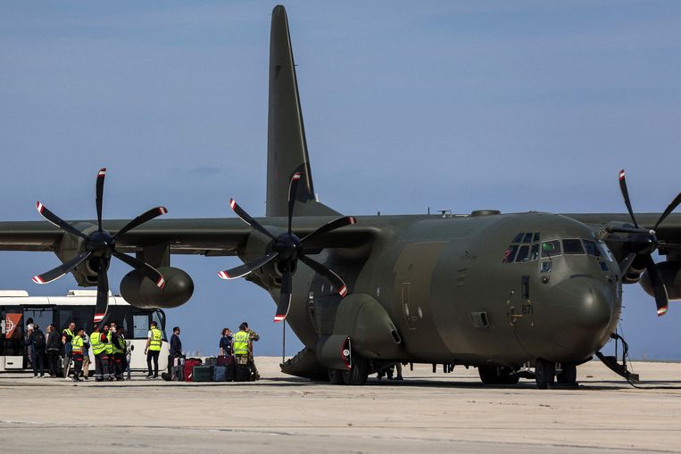 The eighth and last Dutch evacuation flight took off from Sudan