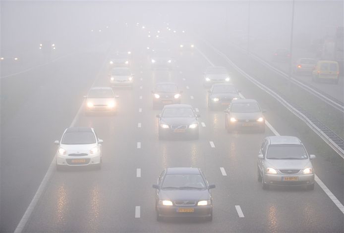 Foto ter illustratie: Het KNMI waarschuwt voor dichte mist.