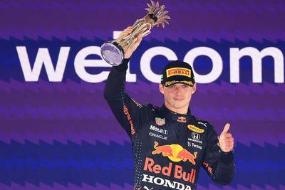 Max Verstappen prolonge avec Red Bull jusqu’en 2028
