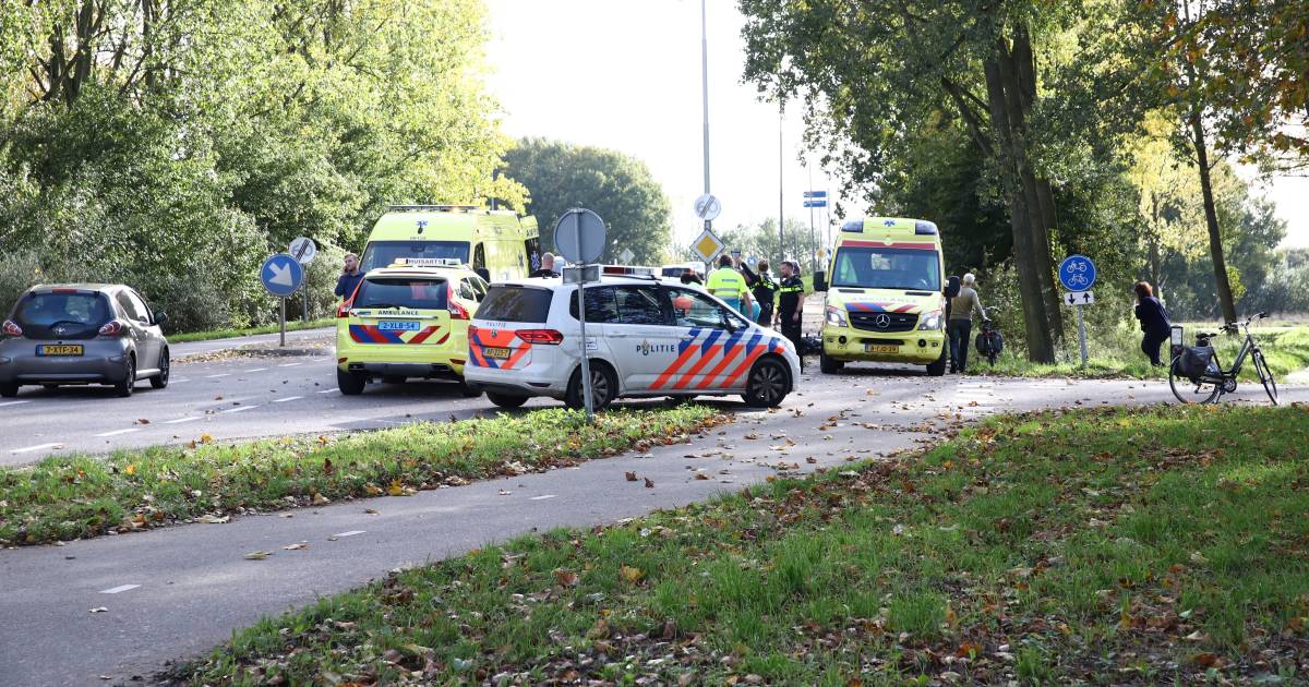 Motorrijder overleden na botsing met landbouwvoertuig in Druten.