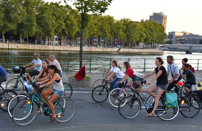 Facebook Masse Critique Liège
