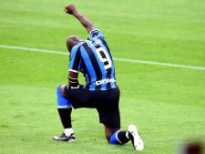 Buteur avec l’Inter, Romelu Lukaku s'agenouille pour George Floyd